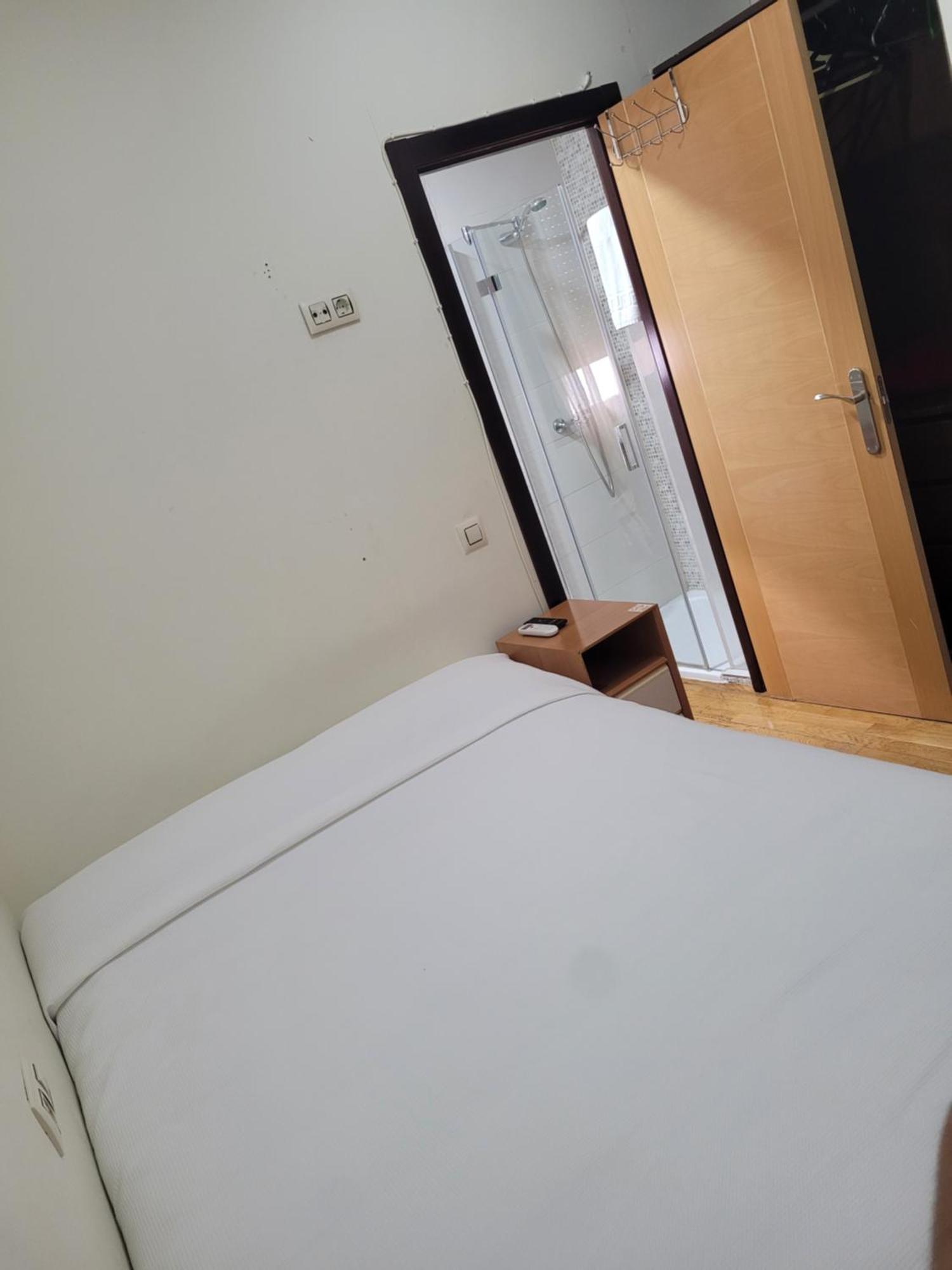 Hostal El Pasaje Пуенте-Хеніль Екстер'єр фото